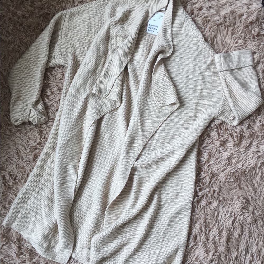 BRAND NEW H&M cardigan
